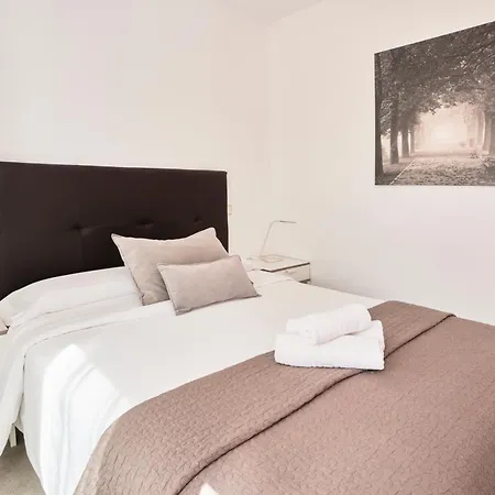 Alojamiento Santa Rosa Madrid Exterior photo